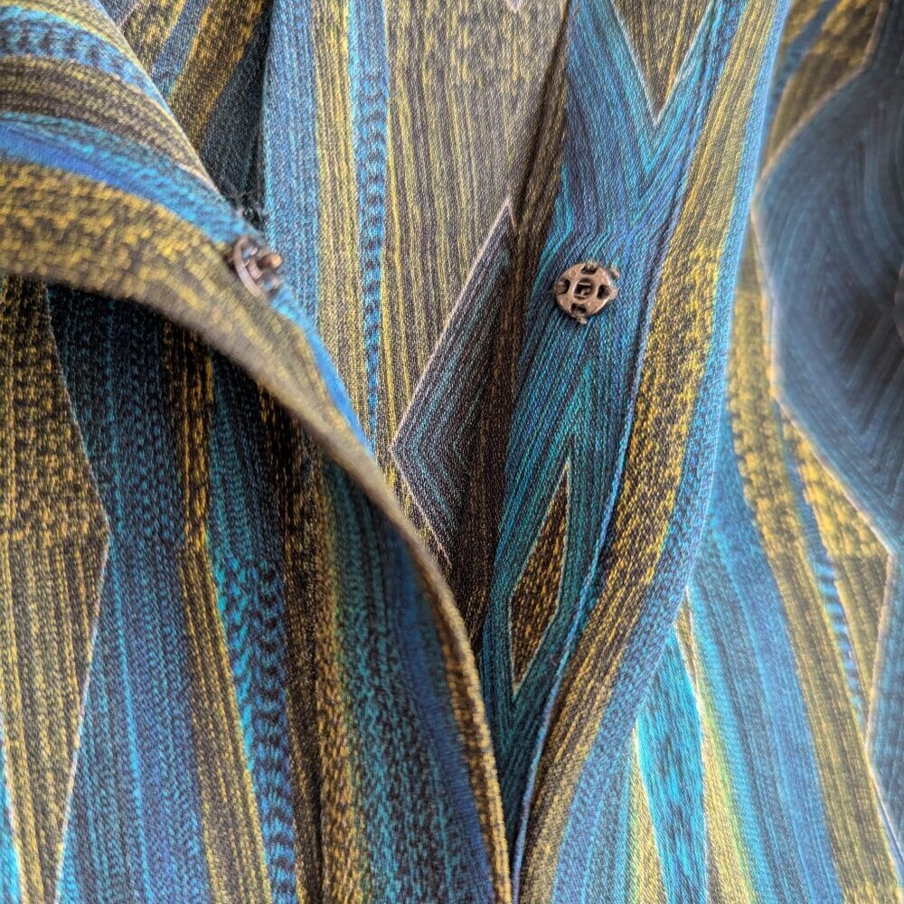 Go> by GoSilk abstract pattern snap button blouse - Picture 9 of 9